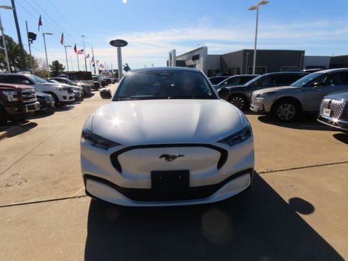 Used 2022 Ford Mustang Mach-E Premium image 4