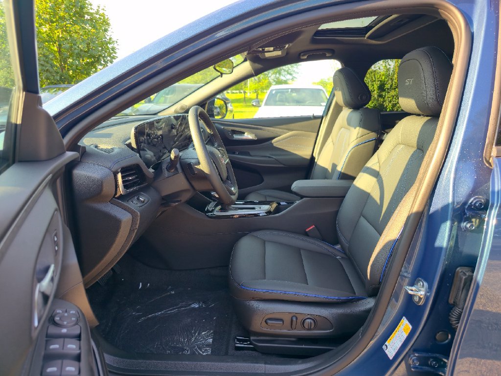 New 2026 Buick Envista Sport Touring w/ Convenience I Package FWD image 22