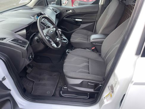 Used 2018 Ford Transit Connect XLT image 18