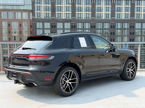 Used 2026 Porsche Macan AWD/4WD image 9