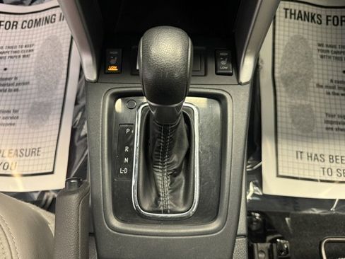 Used 2015 Subaru Forester 2.5i Touring w/ Eyesight & Navigation System AWD/4WD image 23