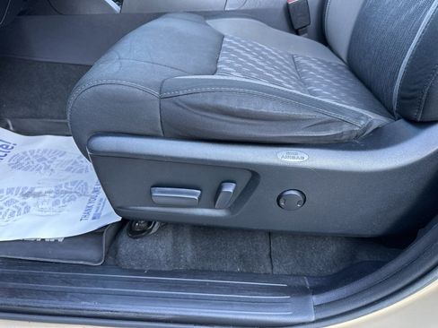 Used 2019 Toyota Tundra SR5 image 65