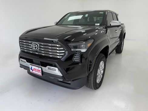 New 2025 Toyota Tacoma Limited image 4