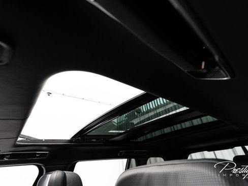 Used 2024 Land Rover Range Rover SV image 35