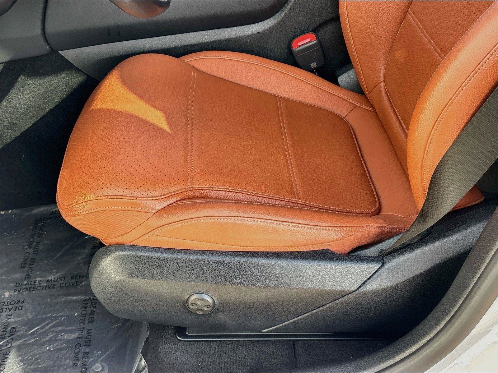 Used 2023 Mercedes-Benz GLC 300 w/ Exclusive Trim Package image 20