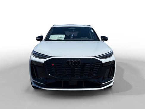 New 2027 Audi SQ6 e-tron Premium Plus AWD/4WD image 8
