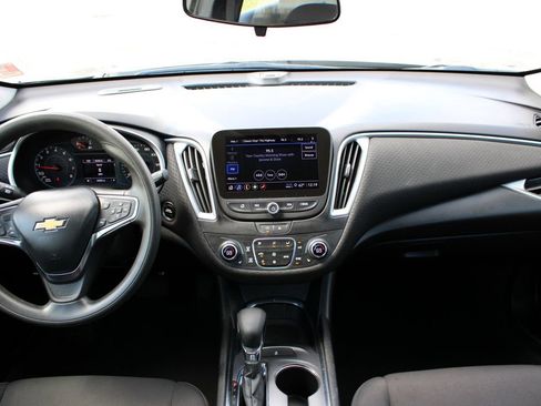 Used 2023 Chevrolet Malibu LT image 6