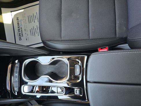 Used 2023 Buick Envision Preferred image 27