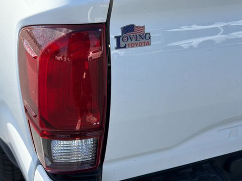Used 2022 Toyota Tacoma SR w/ SR Convenience Package RWD image 15