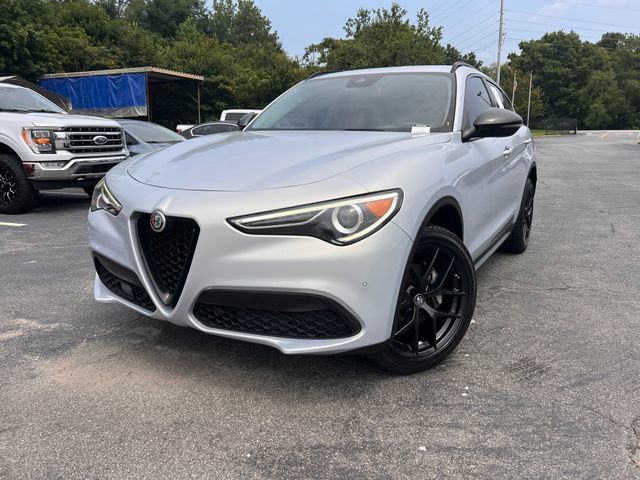 Used 2021 Alfa Romeo Stelvio Sprint w/ Nero Edizione RWD image 9