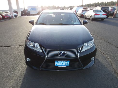Used 2013 Lexus ES 300h image 8