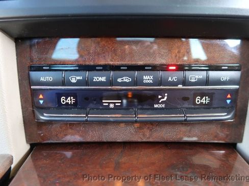 Used 2013 Mercedes-Benz E 350 4MATIC Wagon w/ Premium 2 Pkg image 36