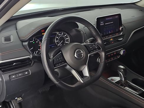 Used 2020 Nissan Altima 2.5 SR FWD image 15