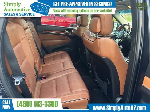 Used 2011 Jeep Grand Cherokee Overland image 16