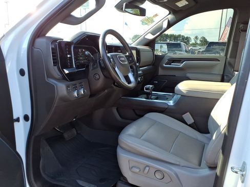 Used 2023 GMC Sierra 1500 SLT w/ SLT Premium Plus Package AWD/4WD image 21