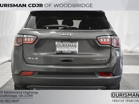 Certified 2024 Jeep Compass Limited w/ Sun and Sound Group image 6