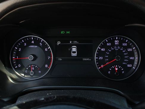 Used 2023 Kia Forte LXS w/ LXS Technology Package FWD image 11