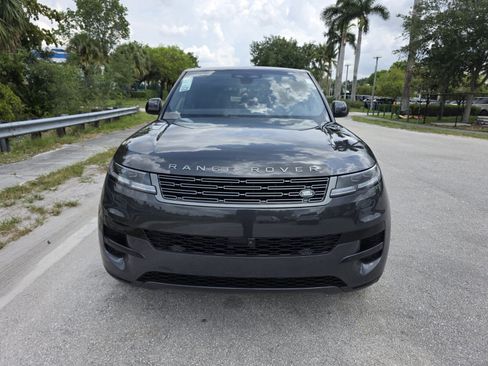 Used 2026 Land Rover Range Rover Sport SE AWD/4WD image 8