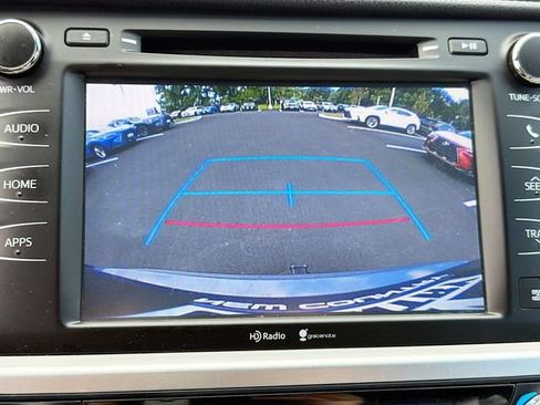 Used 2015 Toyota Highlander XLE AWD/4WD image 16