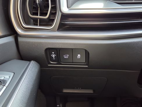 Used 2025 Kia Sorento EX image 25