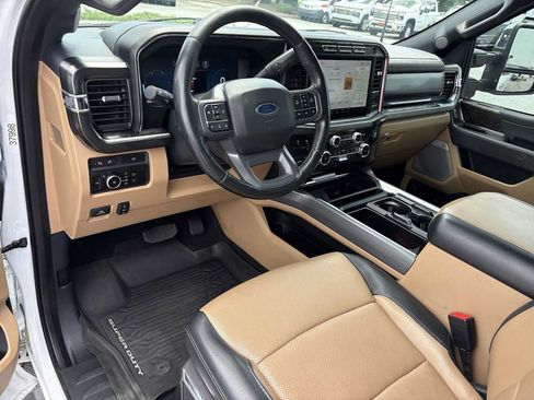 Used 2023 Ford F250 Lariat w/ Chrome Package AWD/4WD image 10