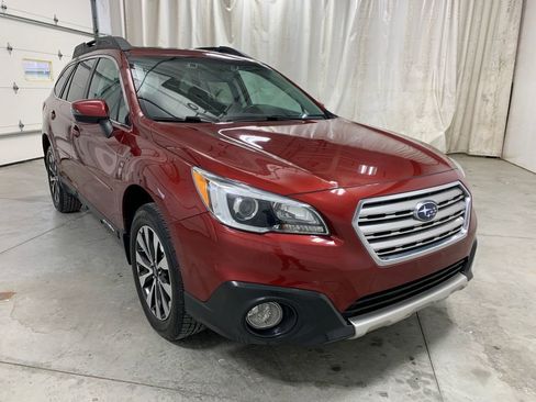 Used 2016 Subaru Outback 2.5i Limited image 2