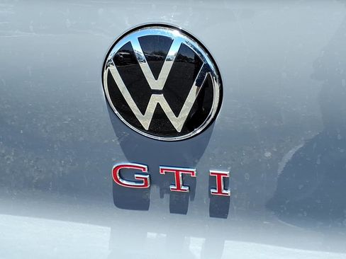 New 2026 Volkswagen GTI SE FWD image 9