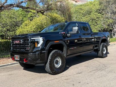Used 2025 GMC Sierra 2500 AT4 w/ AT4 Premium Plus Package