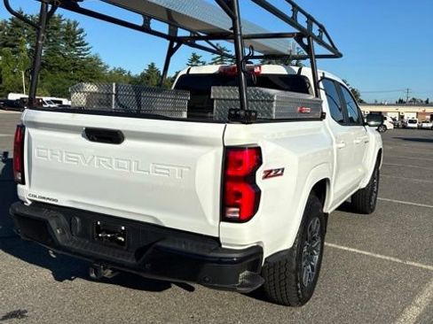 Used 2024 Chevrolet Colorado Z71 w/ Advanced Trailering Package AWD/4WD image 6