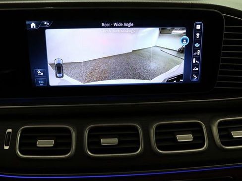 Used 2024 Mercedes-Benz GLE 450e 4MATIC w/ Driver Assistance Package image 9