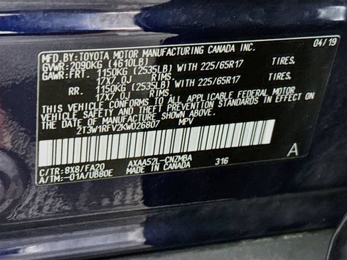 Used 2019 Toyota RAV4 XLE w/ Convenience Package FWD image 34