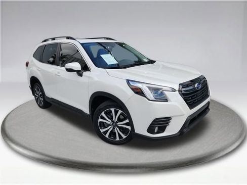 Used 2023 Subaru Forester Limited image 3