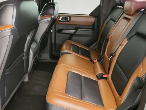 Used 2024 Ford Bronco Outer Banks AWD/4WD image 23