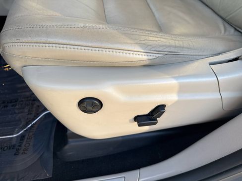 Used 2013 Jeep Grand Cherokee Limited image 12