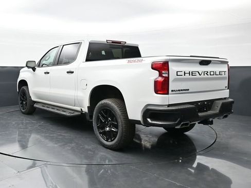 Used 2024 Chevrolet Silverado 1500 LT Trail Boss w/ LT Trail Boss Premium Package AWD/4WD image 8