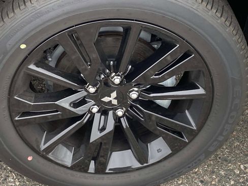 Used 2024 Mitsubishi Eclipse Cross LE image 26