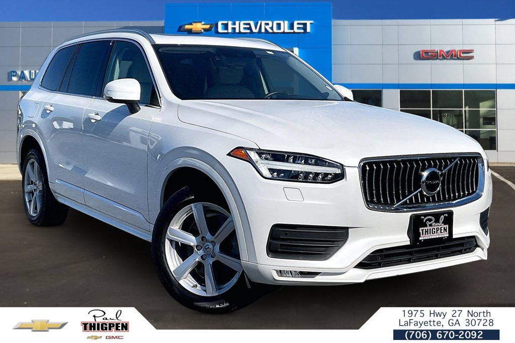 Used 2022 Volvo XC90 T5 Momentum AWD/4WD image 1