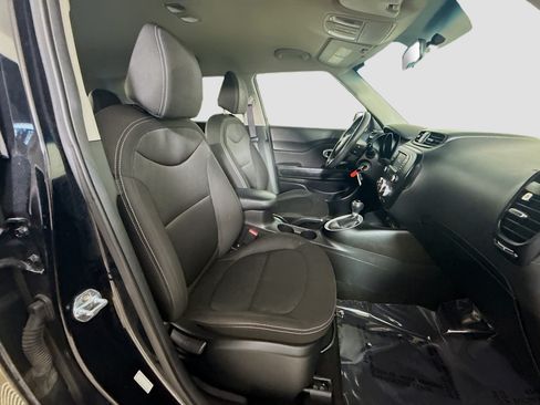 Used 2017 Kia Soul w/ Convenience Package FWD image 28