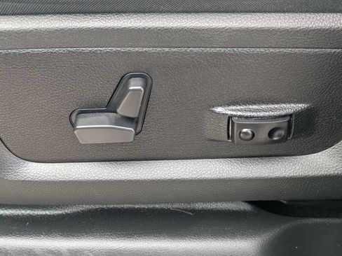 Used 2024 RAM 2500 Laramie w/ Safety Group AWD/4WD image 21