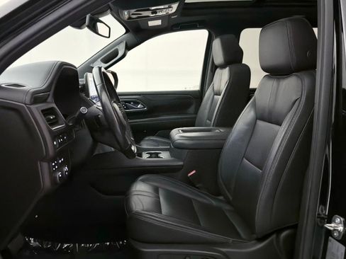 Used 2021 Chevrolet Suburban RST AWD/4WD image 19