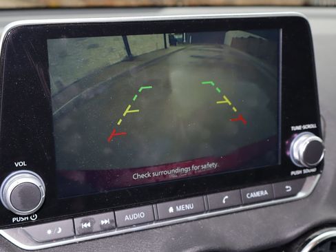 Used 2024 Nissan Sentra SV w/ Trunk Package image 7