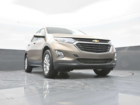 Used 2018 Chevrolet Equinox LT image 30