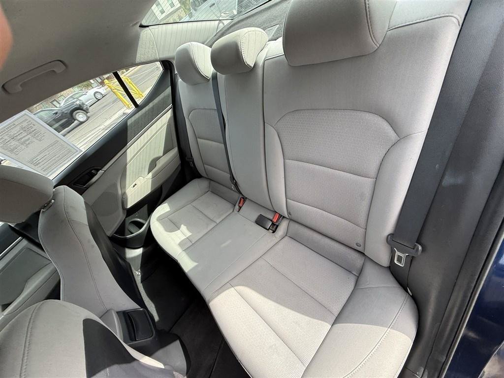 Used 2018 Hyundai Elantra SEL FWD image 23