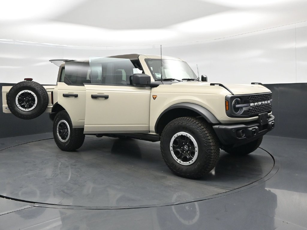 Used 2026 Ford Bronco Badlands AWD/4WD image 30