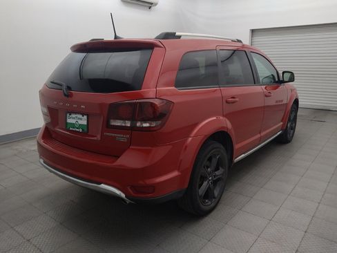 Used 2019 Dodge Journey Crossroad FWD image 9