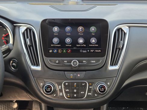 Used 2024 Chevrolet Malibu LT image 24