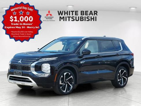 Used 2023 Mitsubishi Outlander SEL AWD/4WD image 2