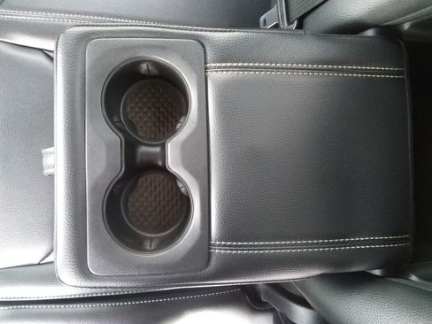 Used 2023 RAM 1500 Laramie image 9