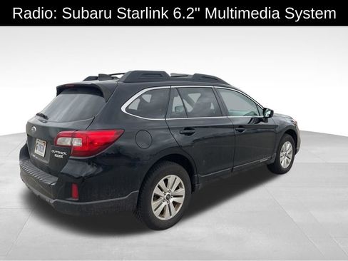 Used 2017 Subaru Outback 2.5i Premium image 7
