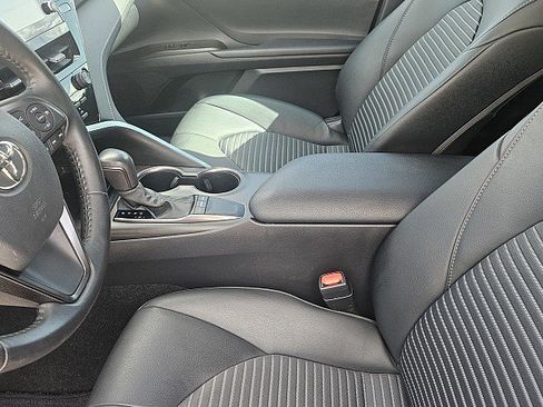 Used 2023 Toyota Camry SE w/ Audio Upgrade Package FWD image 10
